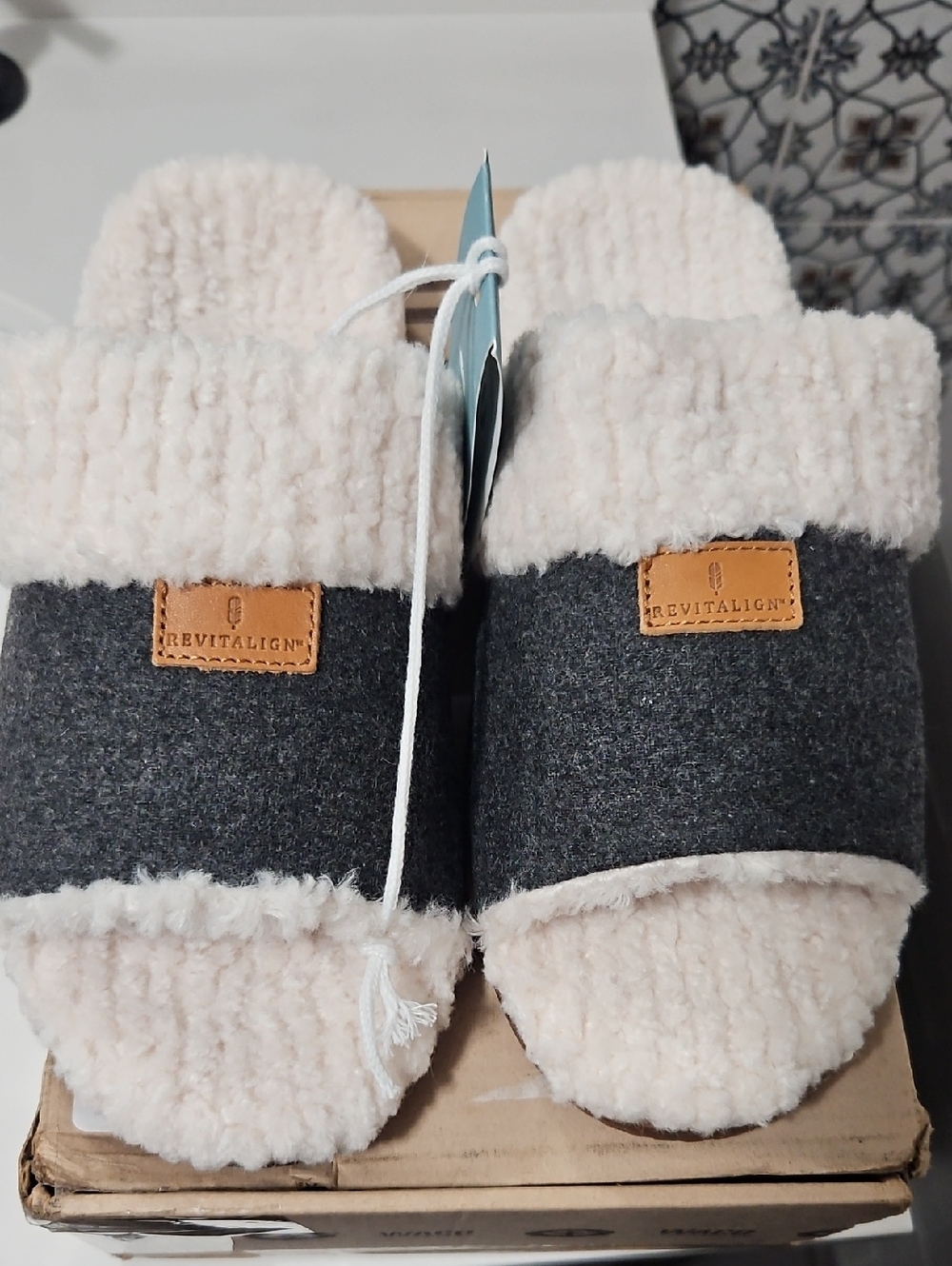 NEW Revitalign Juniper Faux Shearling-Lined Orthotic Slipper